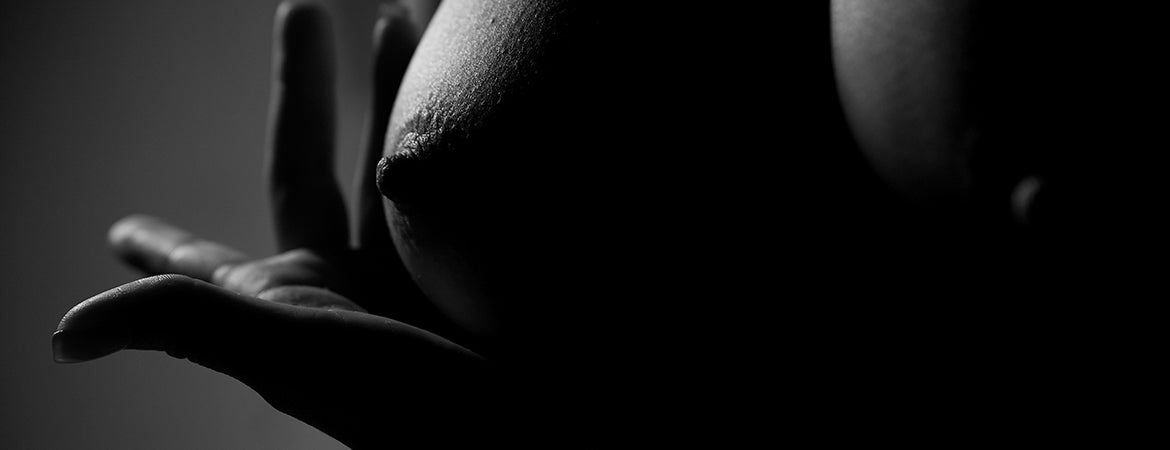 Kuinka saada nänniorgasmi rintoja hyväilemällä?