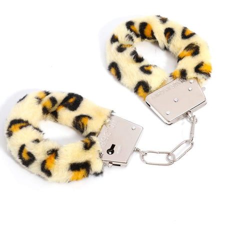 Käsiraudat leopardikuosilla