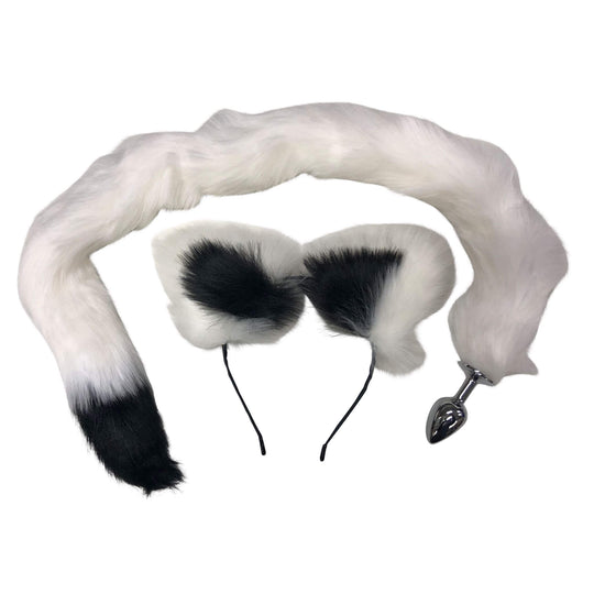 Ears and anustaptic tail